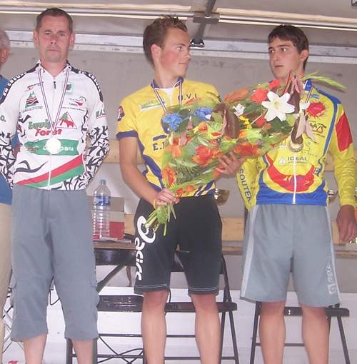 Le podium des pass'cyclisme : Christian Fenille (2me) Guillaume Vaudon (1er) et Rmi Josse (3me)
