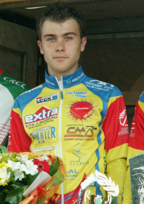 Romain Simonnet, vainqueur le 13 juillet  Montmorillon, le 14  Couh,vainqueur du prix de la ville d'Angoulme sur piste en juniors et sniors le 22 juillet